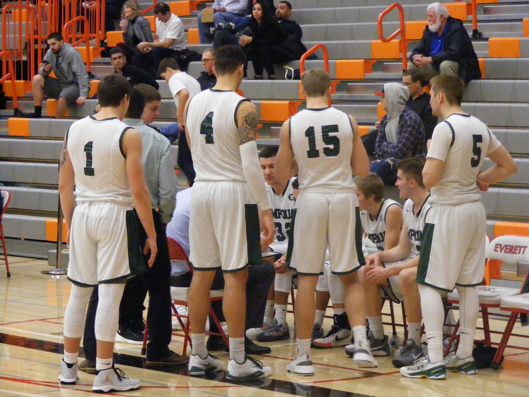 Umpqua Men Fall in Final 4