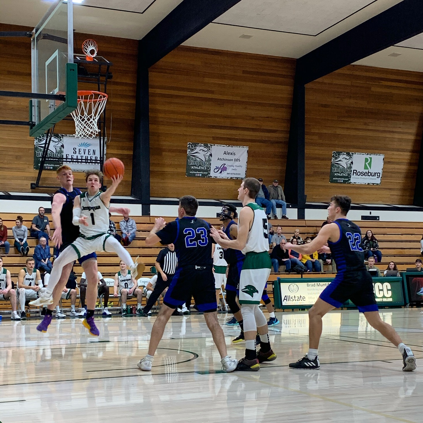Men's Basketball Defeats Lane at Home 96-77