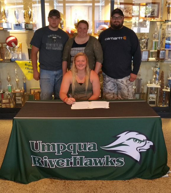 Umpqua Women&rsquo;s Basketball Signs Douglas Standout