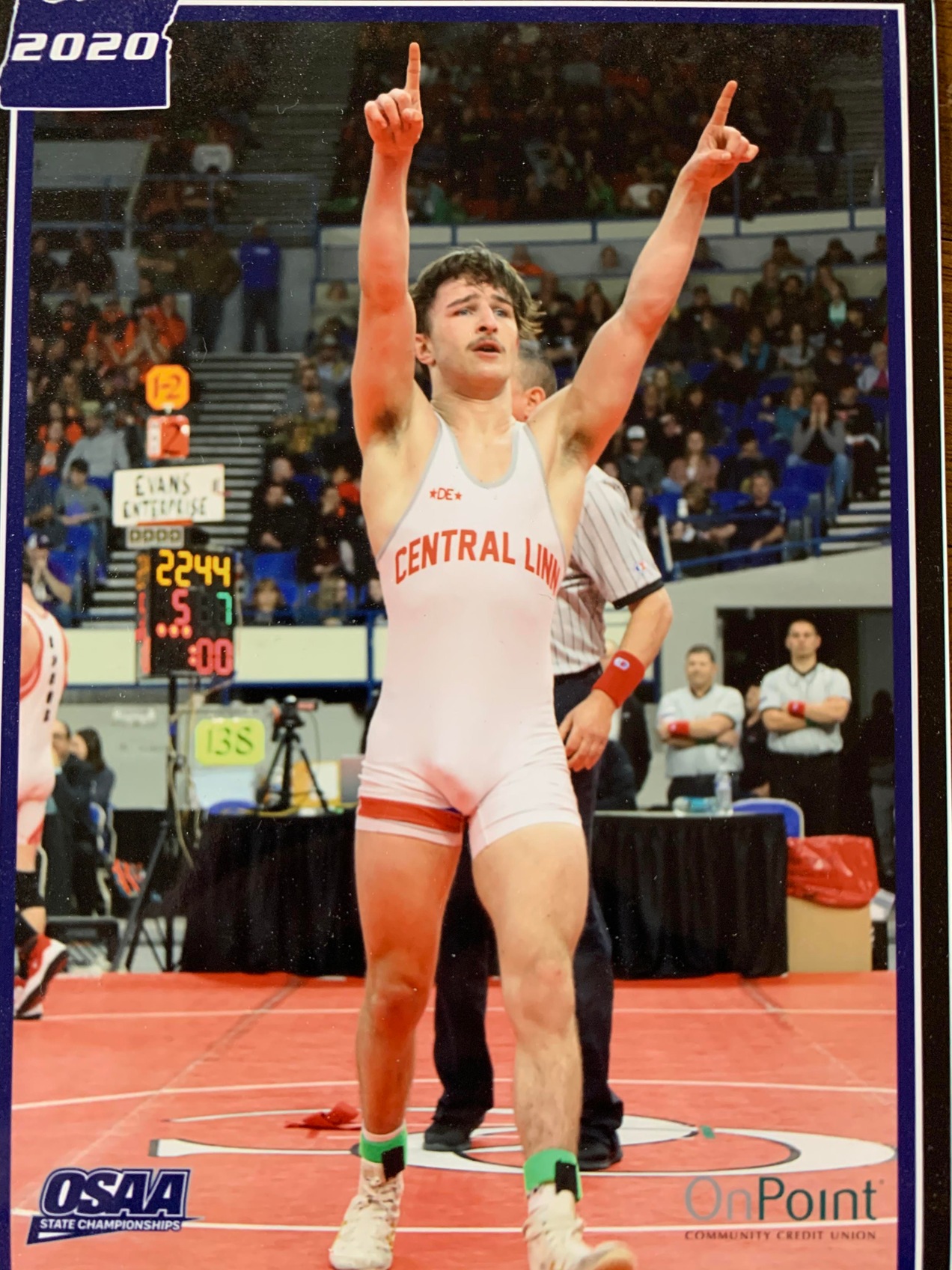 RiverHawks Sign State Champion