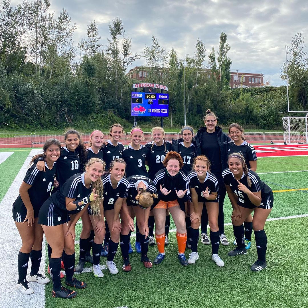 Umpqua Tops Clackamas 2-0