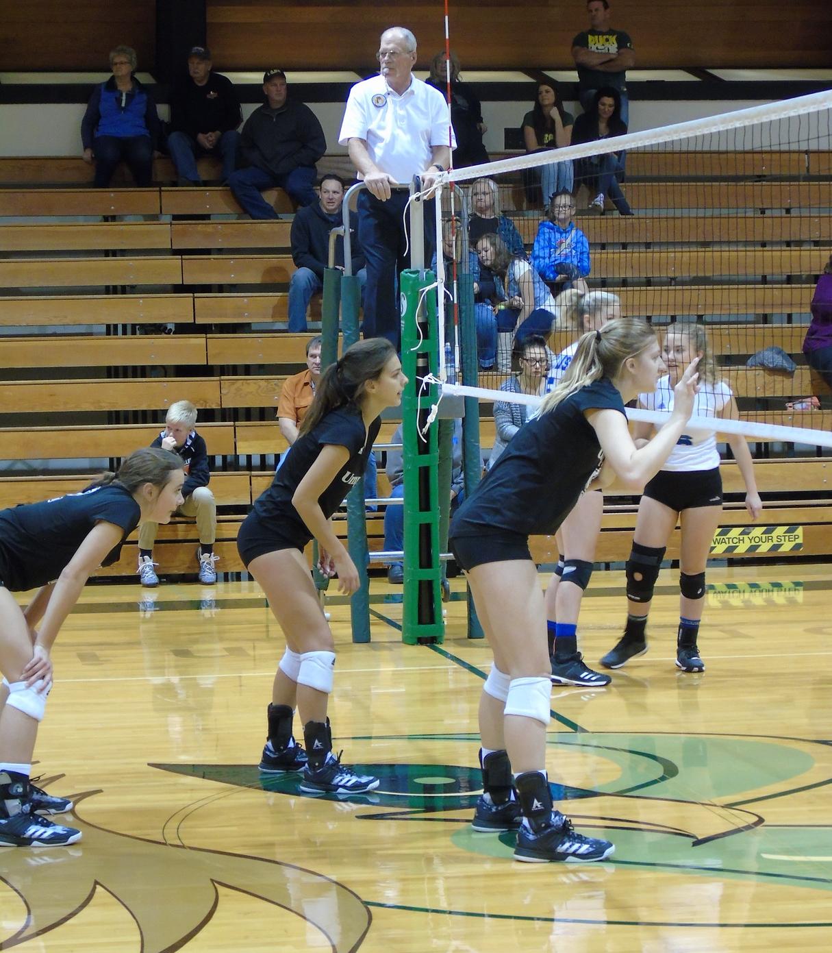Women&rsquo;s Volleyball Downs Lane
